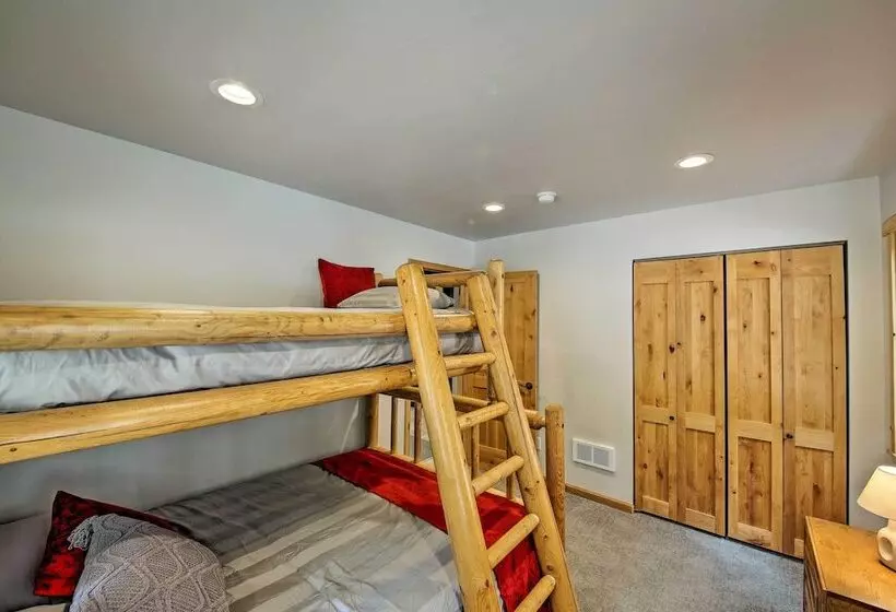 Spacious Cabin By Priest Lake & Elkins Resort