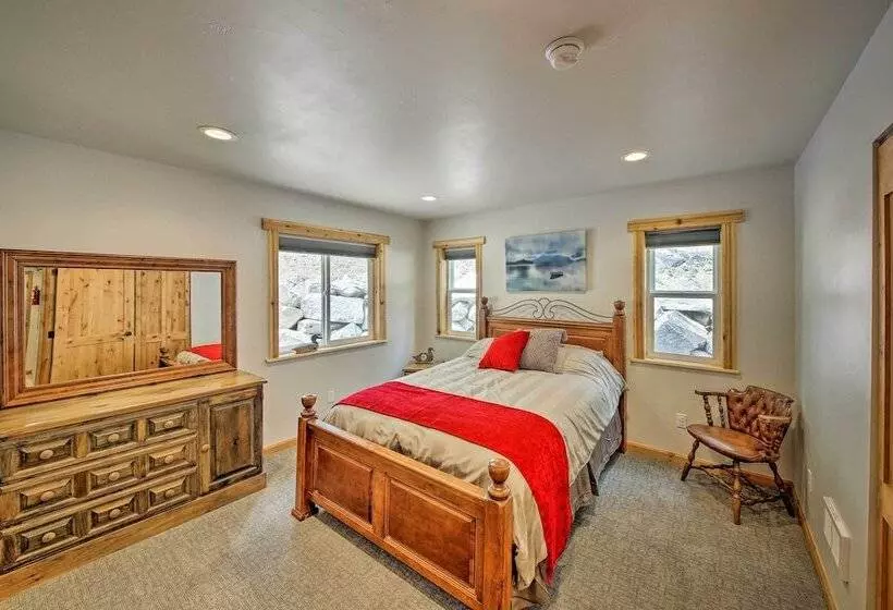 Spacious Cabin By Priest Lake & Elkins Resort