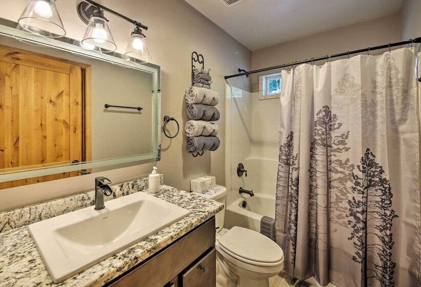 Spacious Cabin By Priest Lake & Elkins Resort