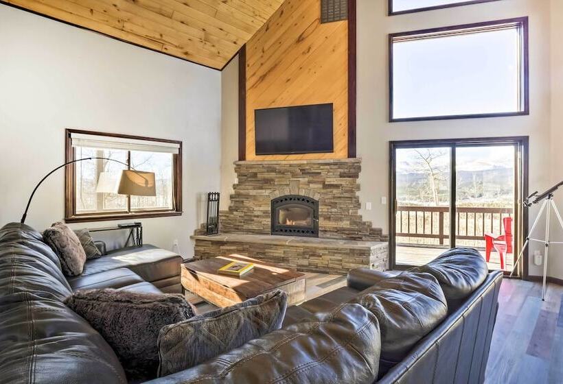 Spacious Fairplay Cabin W/ Views ~ 21 Mi To Breck!