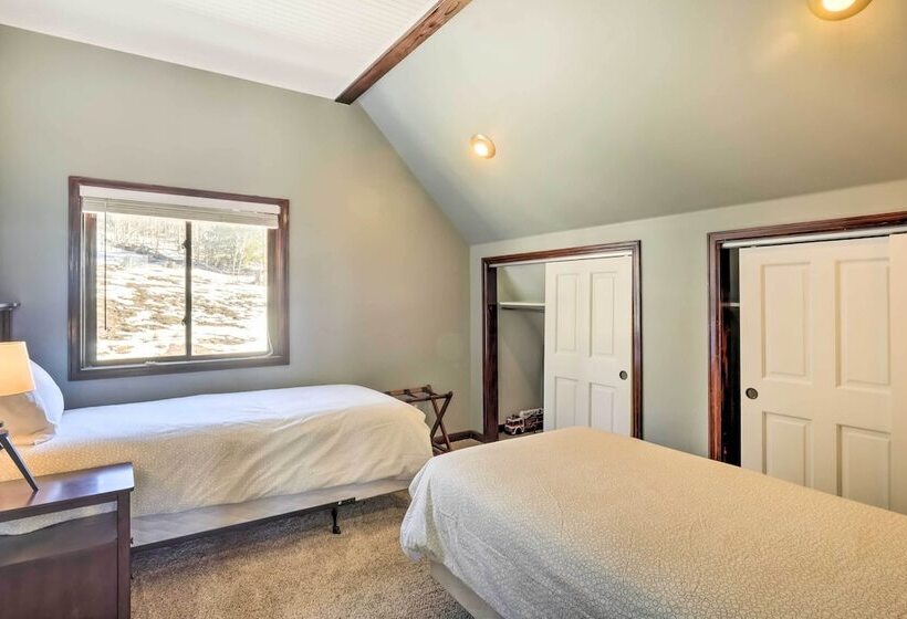 Spacious Fairplay Cabin W/ Views ~ 21 Mi To Breck!