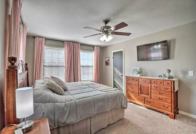 Spacious Omaha House W/ Deck & Mountain Views!