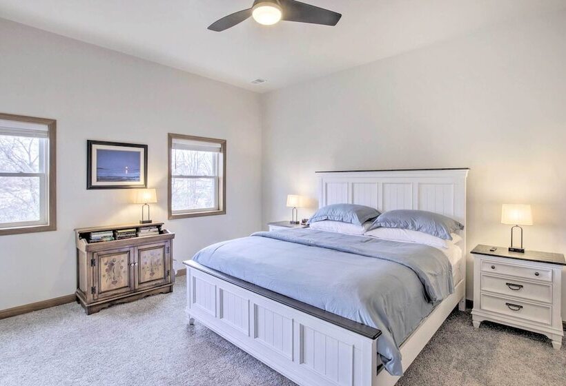 Spacious Recently Built Home < 1 Mi To Lake!