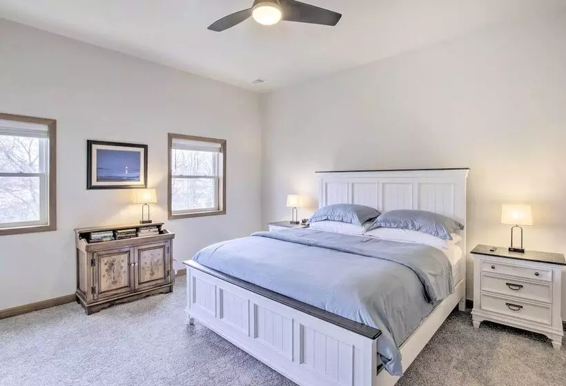 Spacious Recently Built Home < 1 Mi To Lake!