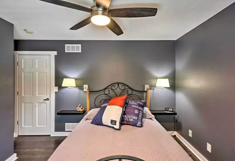 Step Free Pewaukee Home < 1 Mi From Lakes!