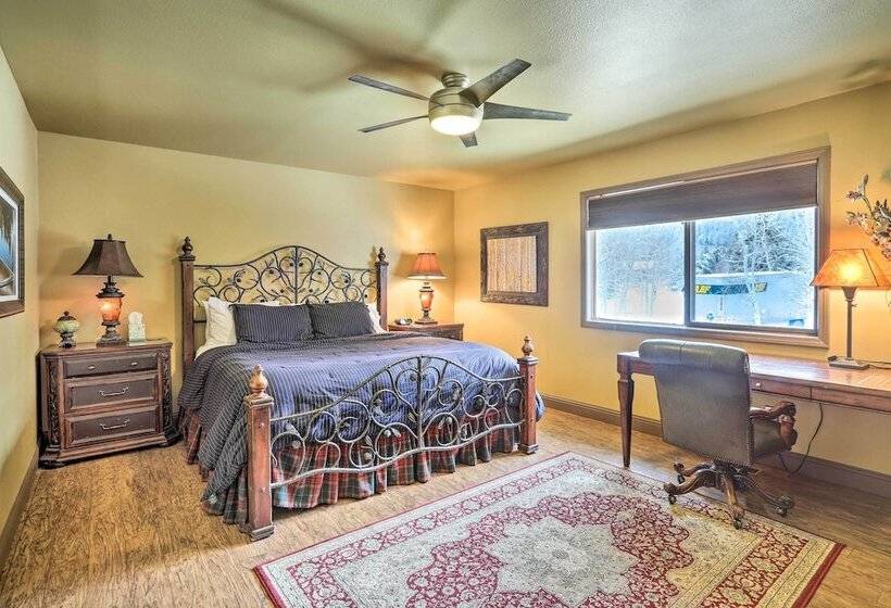 Modern Home W/ Patio: 3 Mi To Beaver Creek Resort!