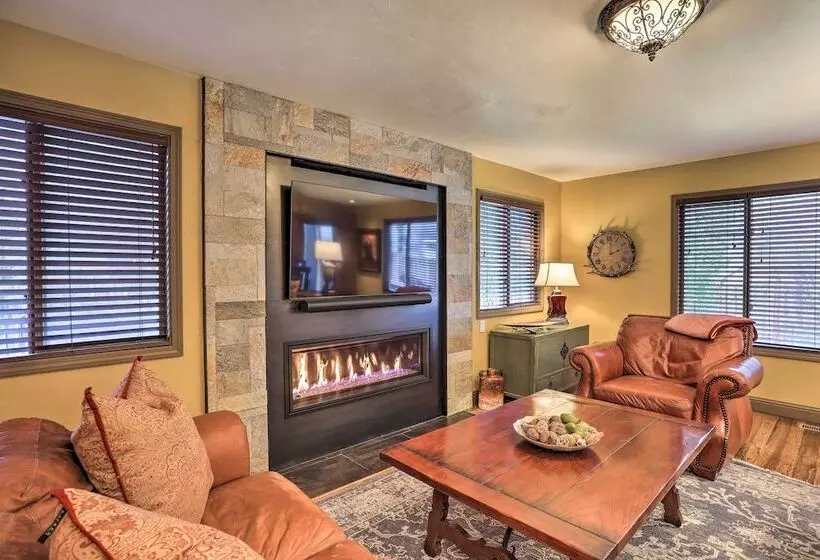 Modern Home W/ Patio: 3 Mi To Beaver Creek Resort!