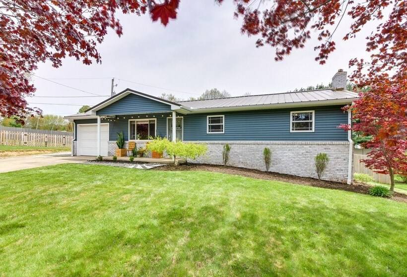 Updated Ohio Amish Country Vacation Rental!