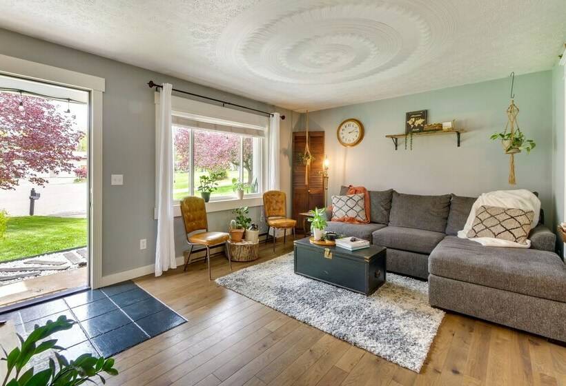 Updated Ohio Amish Country Vacation Rental!