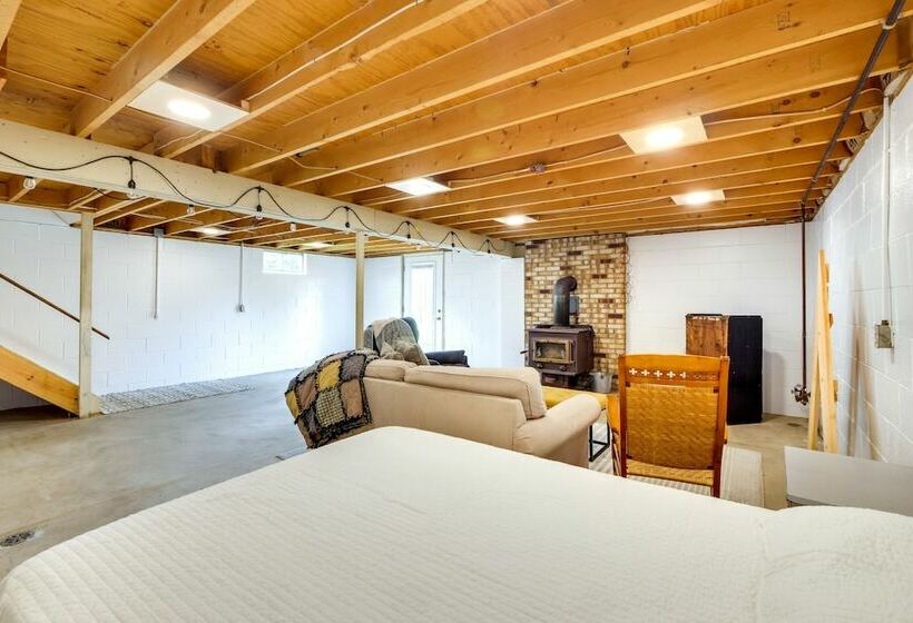 Updated Ohio Amish Country Vacation Rental!