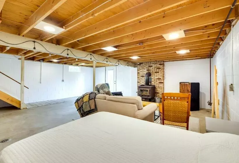 Updated Ohio Amish Country Vacation Rental!