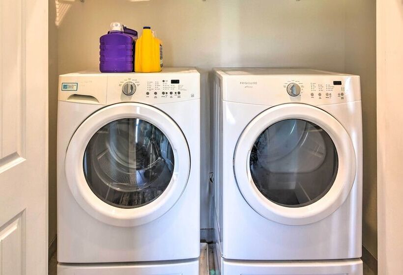 Waterfront Sargent House W/ Sparkling Pool!