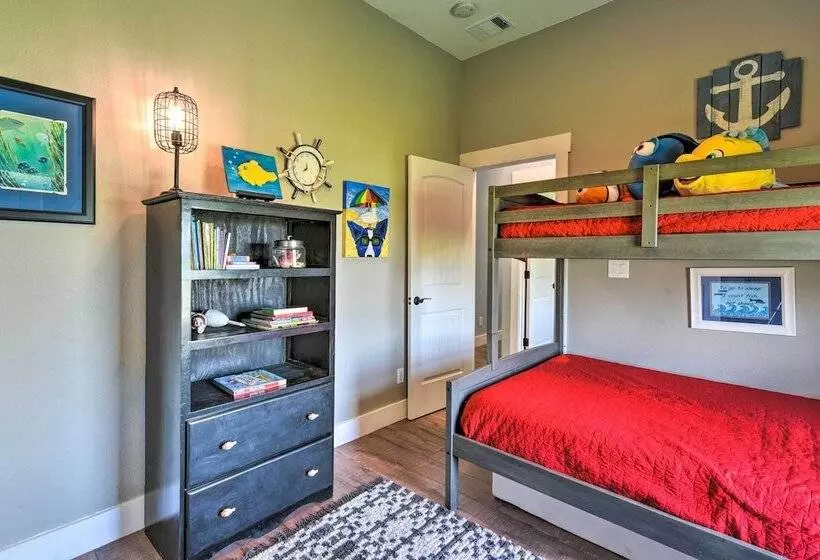 Waterfront Sargent House W/ Sparkling Pool!