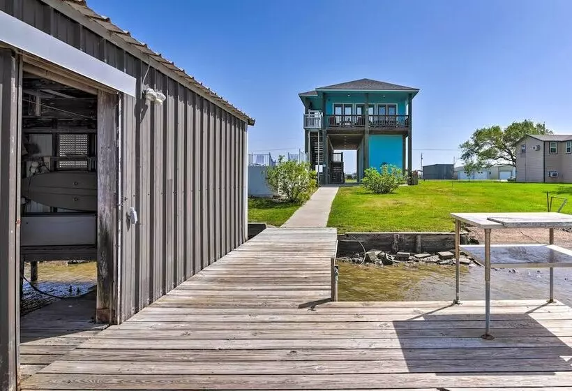 Waterfront Sargent House W/ Sparkling Pool!