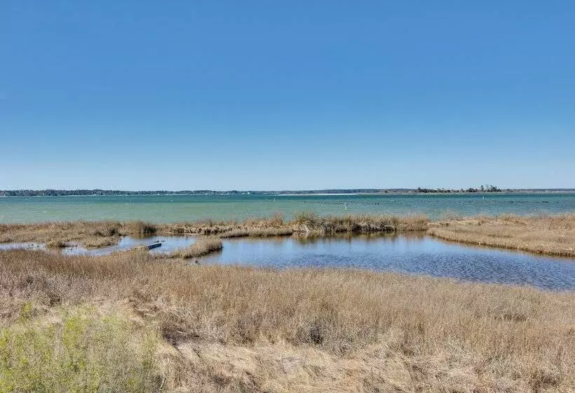 Welcoming Cottage W/ Outdoor Pool & Water Views!