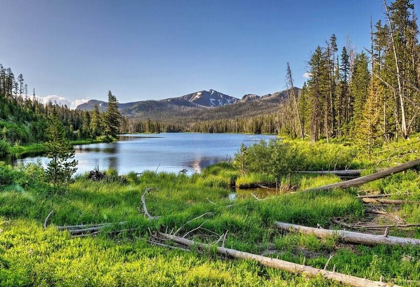 Yellowstone River Lodge W/ Kayaks & Mountain Views