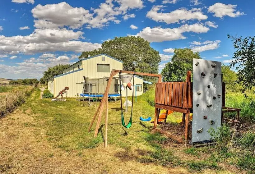 Yellowstone River Lodge W/ Kayaks & Mountain Views