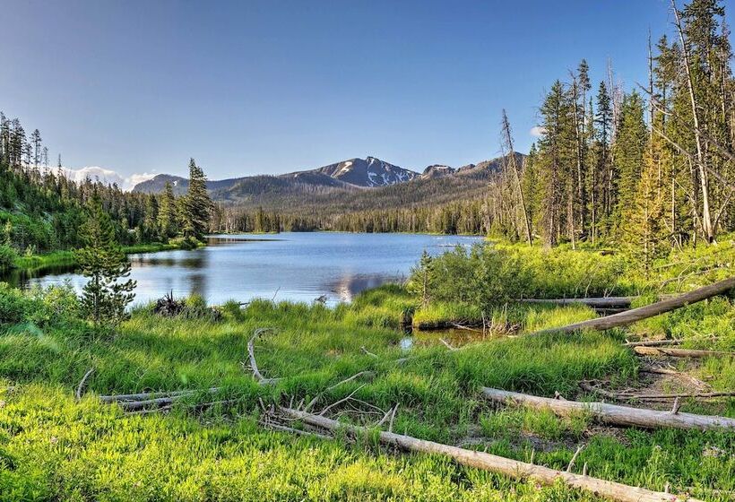 Yellowstone River Lodge W/ Kayaks & Mountain Views