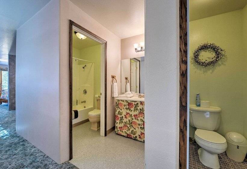 Yellowstone River Lodge W/ Kayaks & Mountain Views