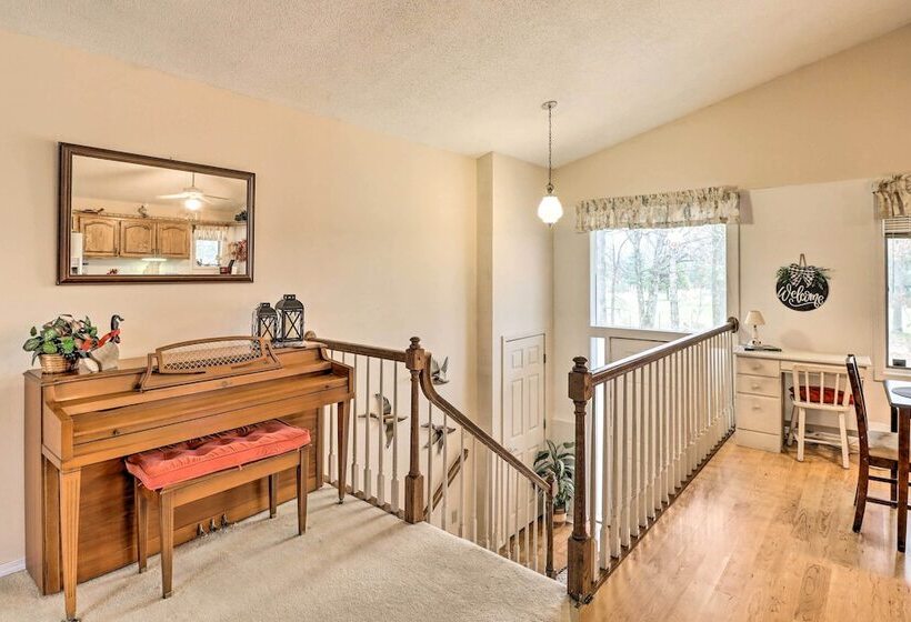 40 Acre Poplar Bluff Nature Lovers Paradise!