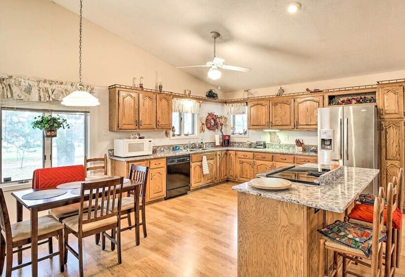 40 Acre Poplar Bluff Nature Lovers Paradise!