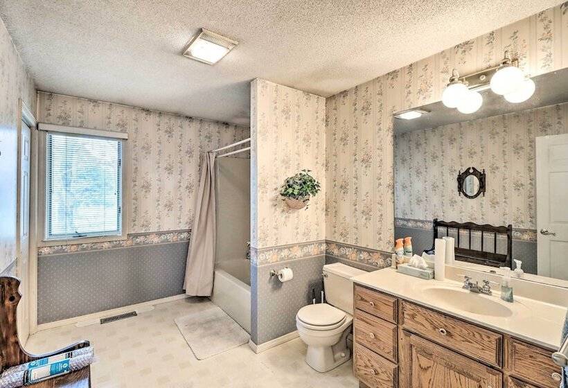 40 Acre Poplar Bluff Nature Lovers Paradise!