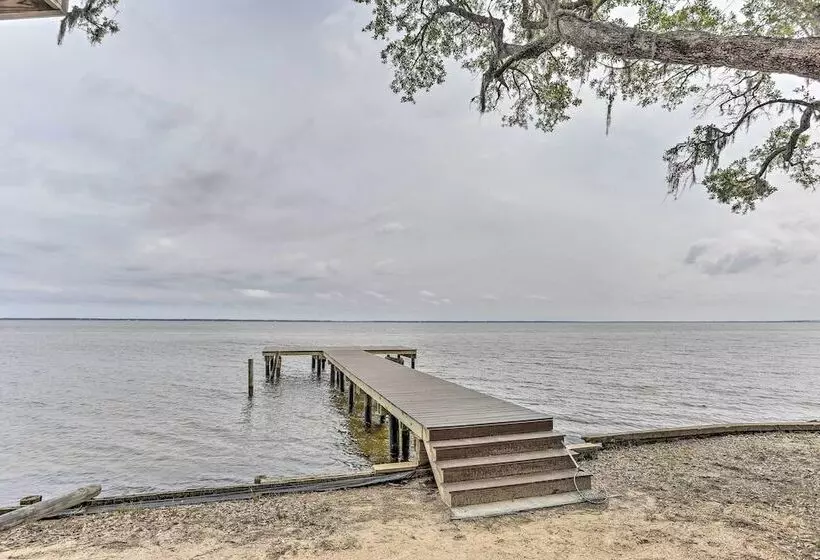 Bayfront Santa Rosa Escape Only 5 Miles To Beach!