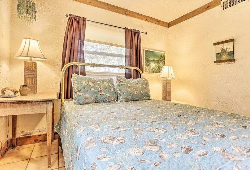 Bayfront Santa Rosa Escape Only 5 Miles To Beach!