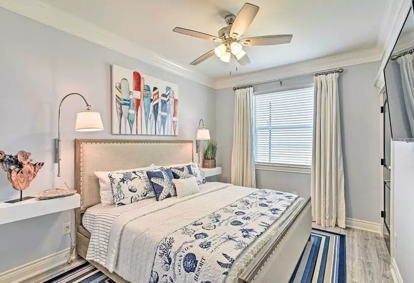 Beachfront Freeport Retreat: 16 Mi To Downtown!