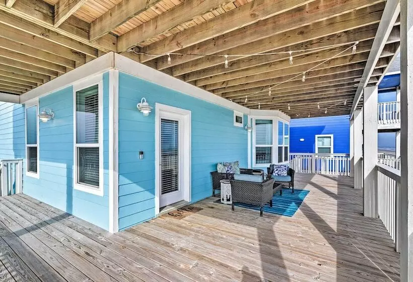 Beachfront Freeport Retreat: 16 Mi To Downtown!