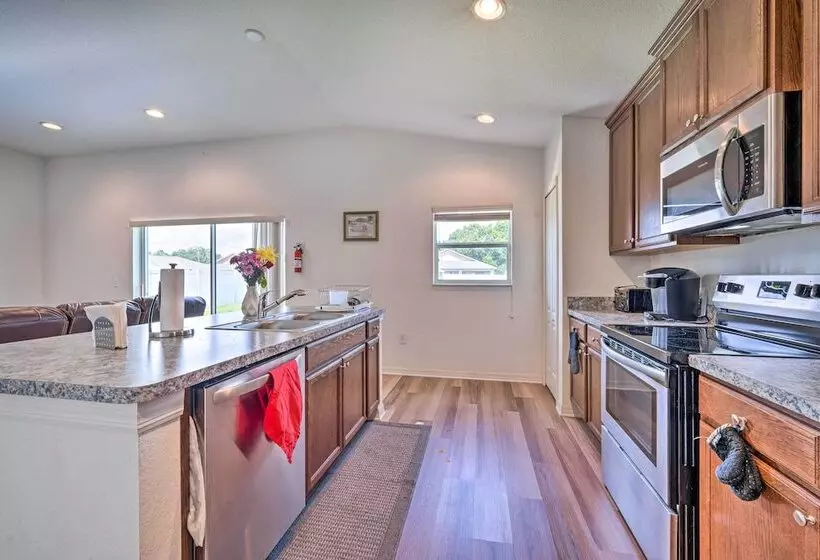 Bright Cypress Gardens Home Near Legoland!