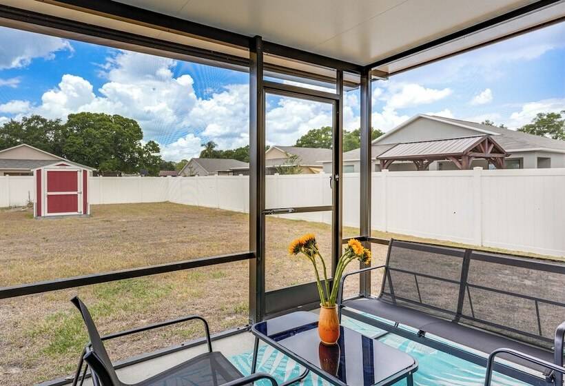 Bright Cypress Gardens Home Near Legoland!