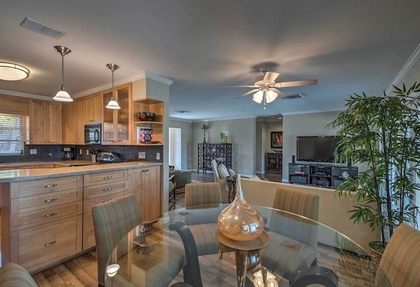 Canal Front Siesta Key Home: Heated Pool & Privacy