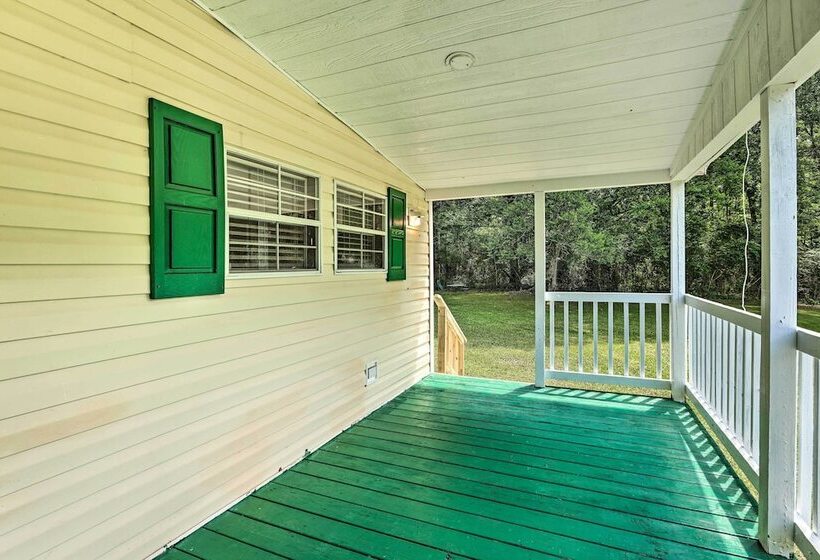 Charming Countryside Home W/ Covered Porch!