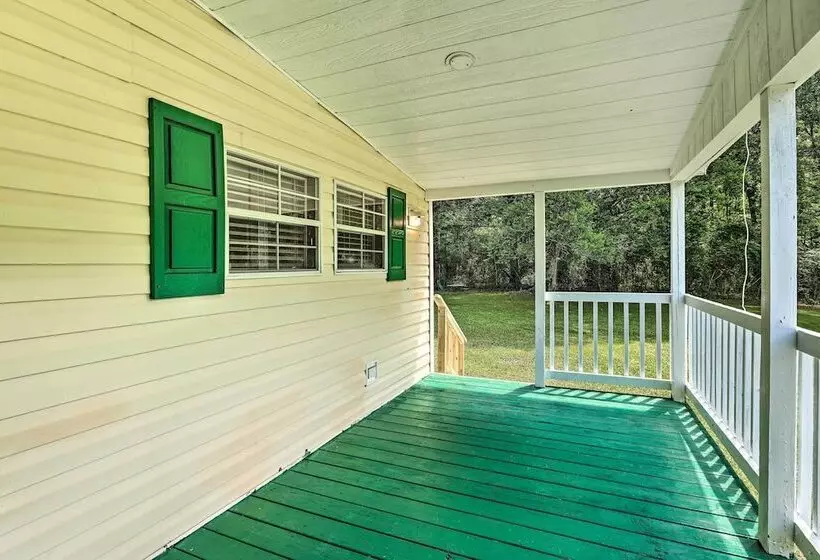 Charming Countryside Home W/ Covered Porch!