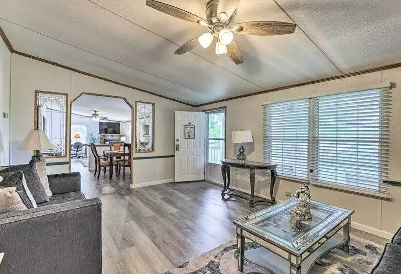 Charming Countryside Home W/ Covered Porch!