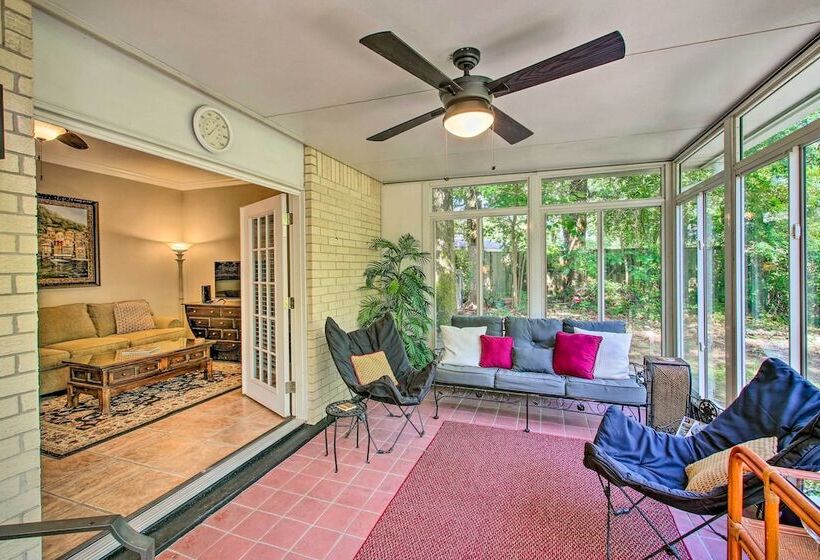 Sunroom & Yard: Charming Hot Springs Home!