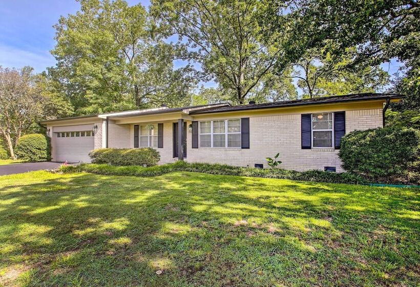 Sunroom & Yard: Charming Hot Springs Home!