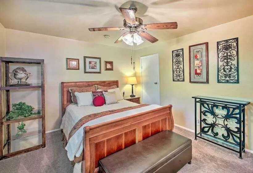 Sunroom & Yard: Charming Hot Springs Home!