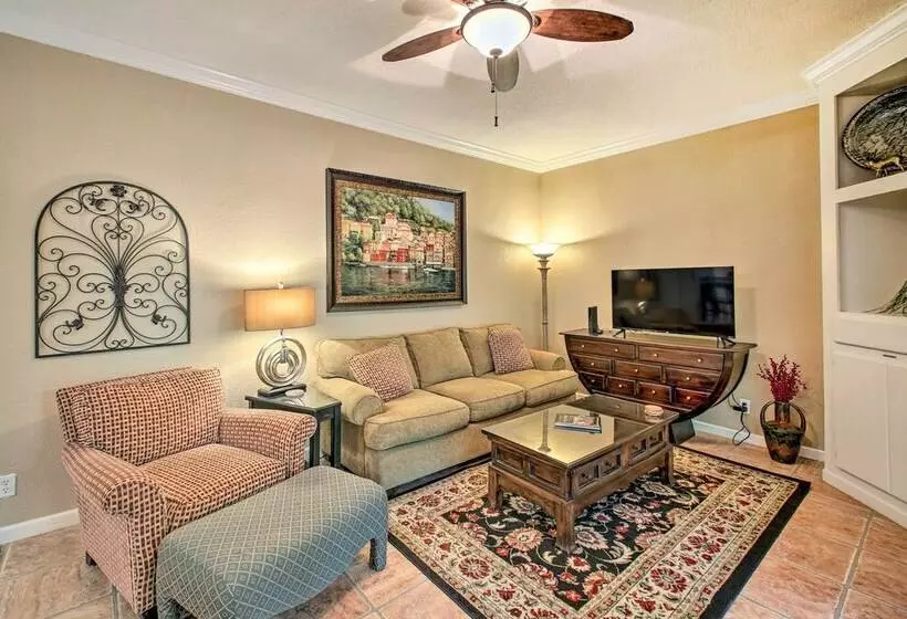 Sunroom & Yard: Charming Hot Springs Home!