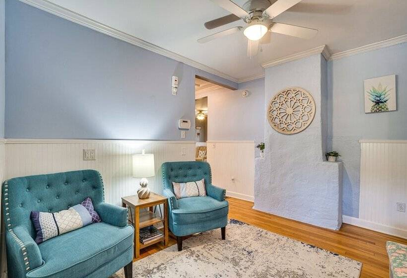 Charming Mt Dora Home W/ Shared Patio & Yard!