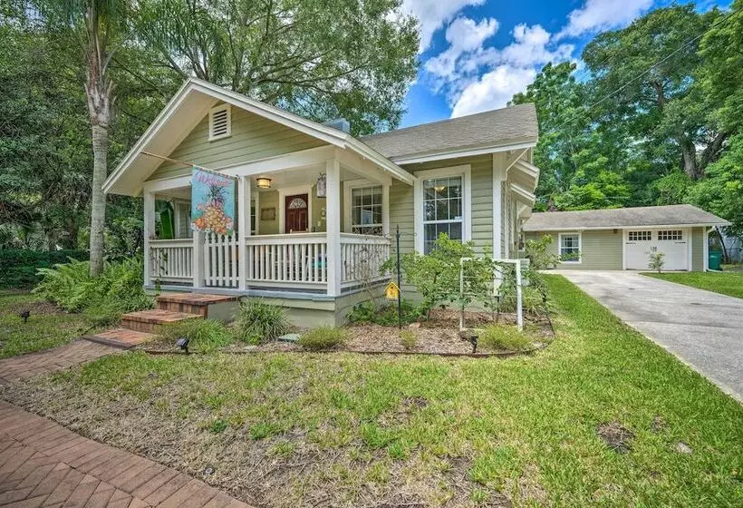 Charming Mt Dora Home W/ Shared Patio & Yard!