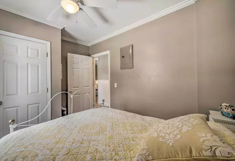 Charming Mt Dora Home W/ Shared Patio & Yard!