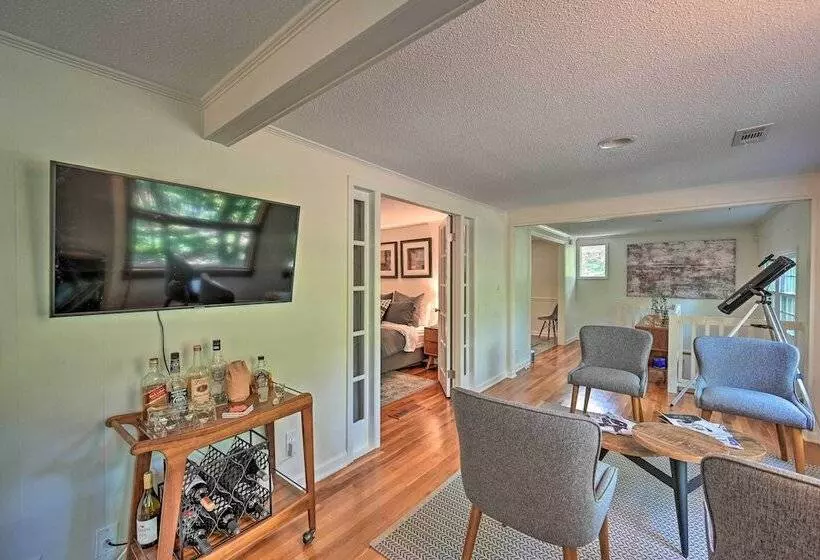 Chic House W/ Private Dock On Lake Hartwell!