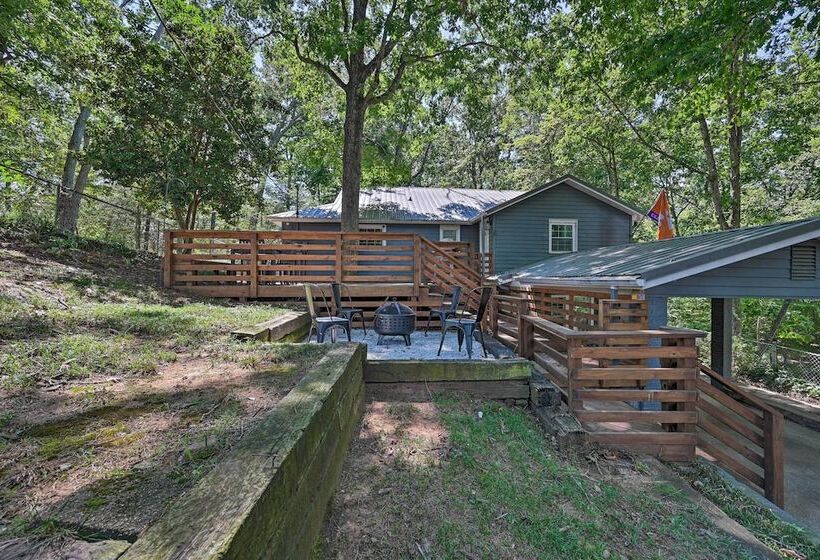 Chic House W/ Private Dock On Lake Hartwell!