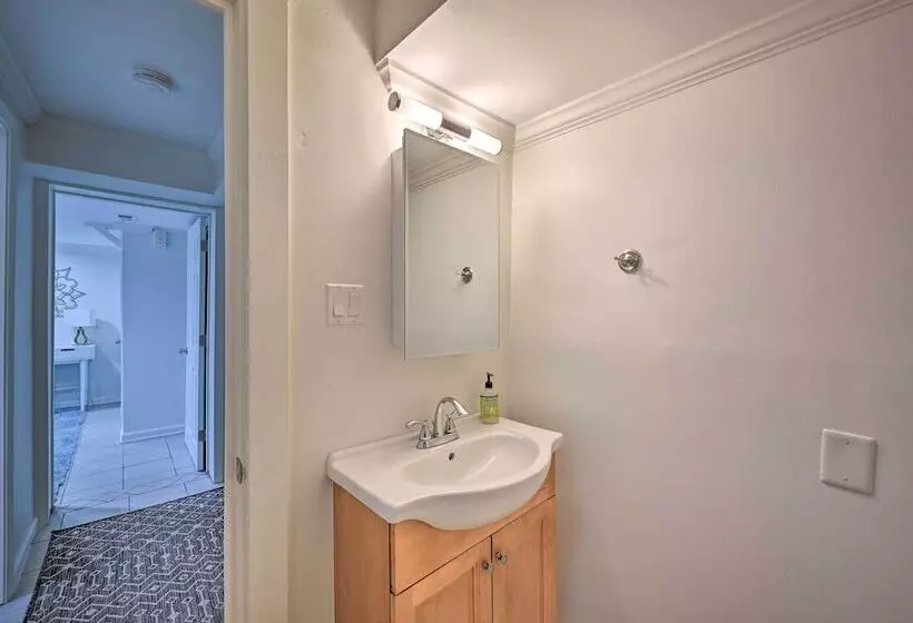 Chic House W/ Private Dock On Lake Hartwell!