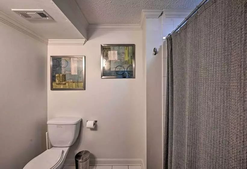 Chic House W/ Private Dock On Lake Hartwell!