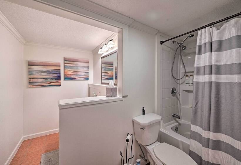 Chic House W/ Private Dock On Lake Hartwell!