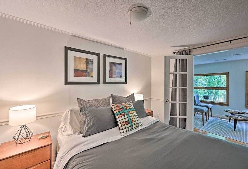 Chic House W/ Private Dock On Lake Hartwell!