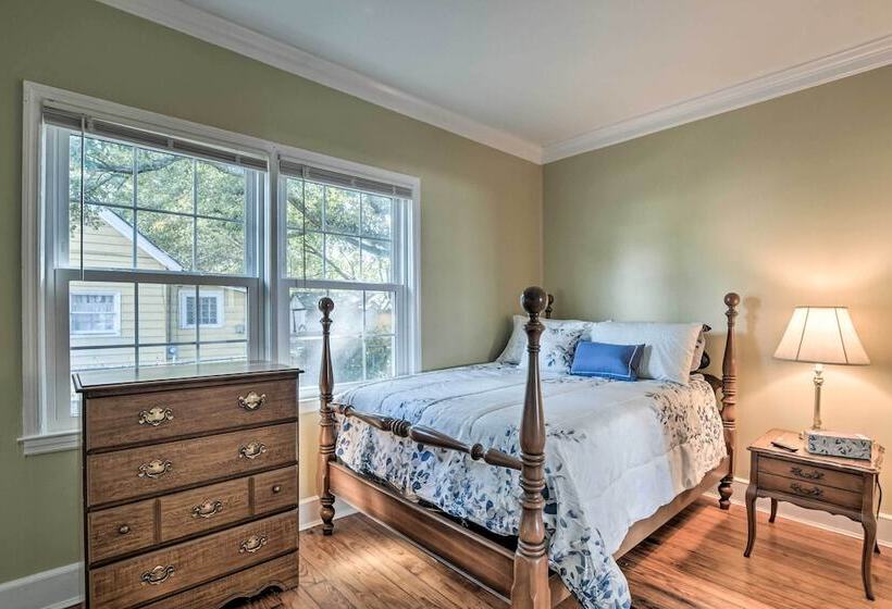 Cozy Greenville Bungalow ~ 2 Mi To Downtown!
